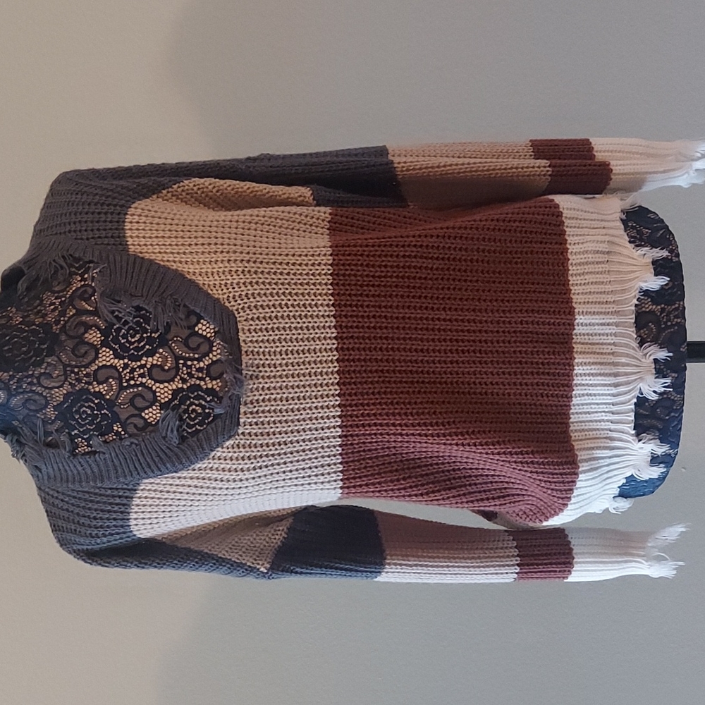 Knitted long sleeve top